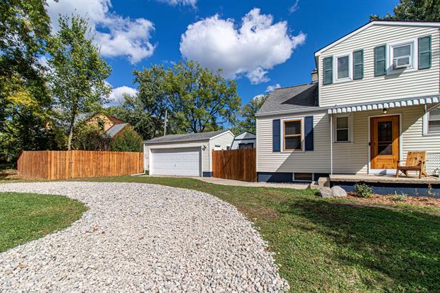 Builiding view four for 3005 Oakwood, Ann Arbor, MI. 48104