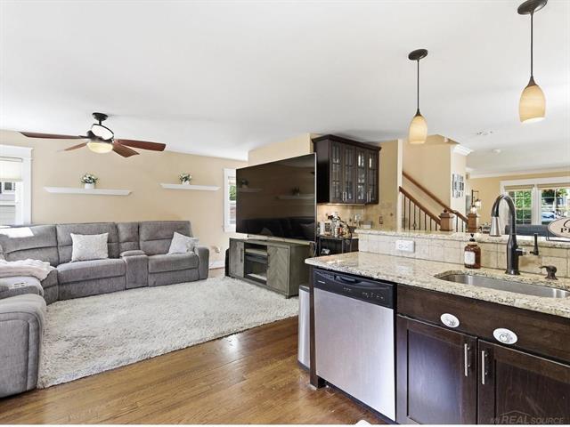 Builiding view six for 1223 Greenleaf, Royal Oak, MI. 48067