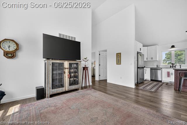 Builiding view fifty two for 918 Gray Fox, Howell, MI. 48843