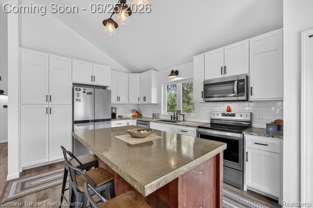 Builiding view fifty for 918 Gray Fox, Howell, MI. 48843