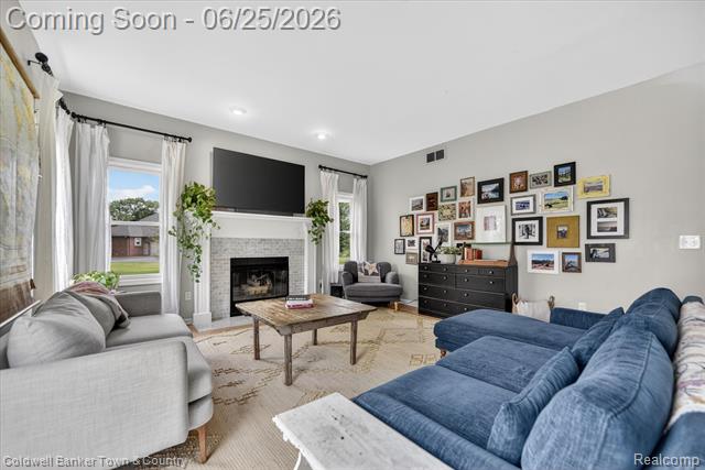 Builiding view fourteen for 918 Gray Fox, Howell, MI. 48843