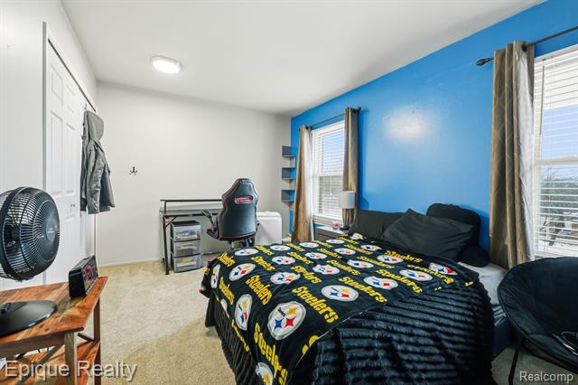 Builiding view eight for 16285 Raleigh Square, Southgate, MI. 48195