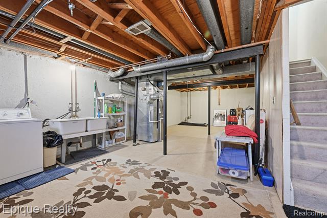 Builiding view thirteen for 16285 Raleigh Square, Southgate, MI. 48195