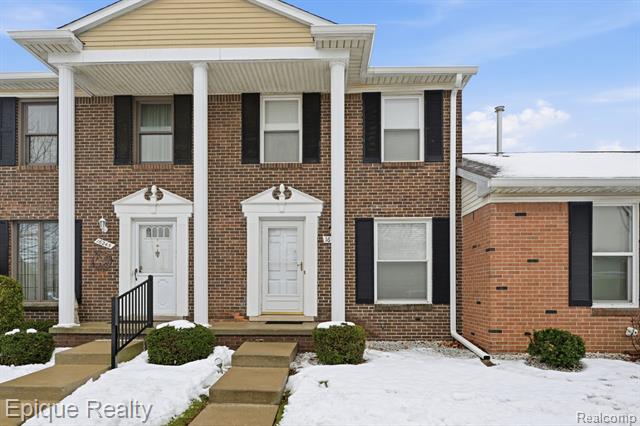 front view for 16285 Raleigh Square Drive, Southgate, Mi. 48195