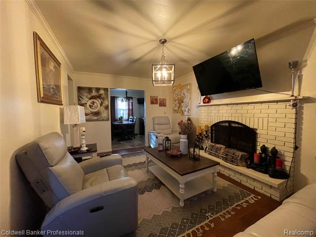 Builiding view eight for 5021 Forest Side, Flint, MI. 48532