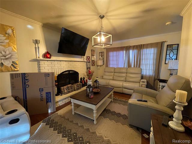 Builiding view nine for 5021 Forest Side, Flint, MI. 48532