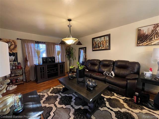 Builiding view seven for 5021 Forest Side, Flint, MI. 48532