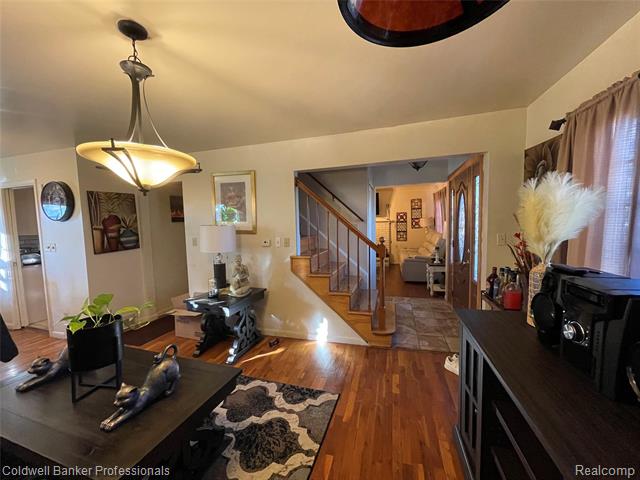 Builiding view six for 5021 Forest Side, Flint, MI. 48532