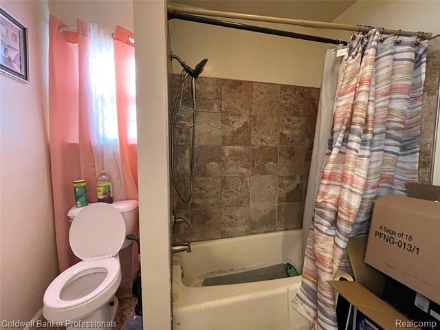 Builiding view ten for 5021 Forest Side, Flint, MI. 48532