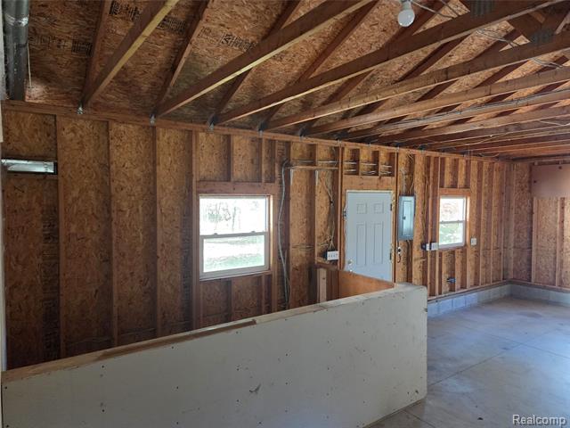 Builiding view twenty five for 7507 Pingree, Pinckney, MI. 48169