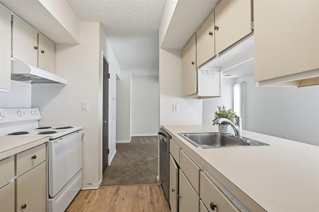 Builiding view three for 2411 Packard, Ann Arbor, MI. 48104