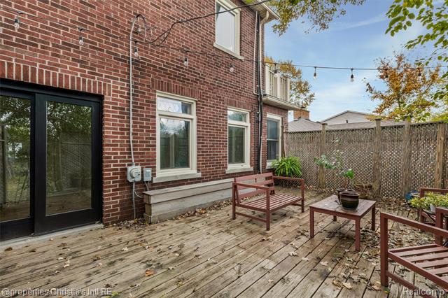 Builiding view fifty two for 1409 Sunset, Royal Oak, MI. 48067