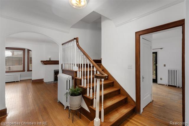 Builiding view five for 1409 Sunset, Royal Oak, MI. 48067