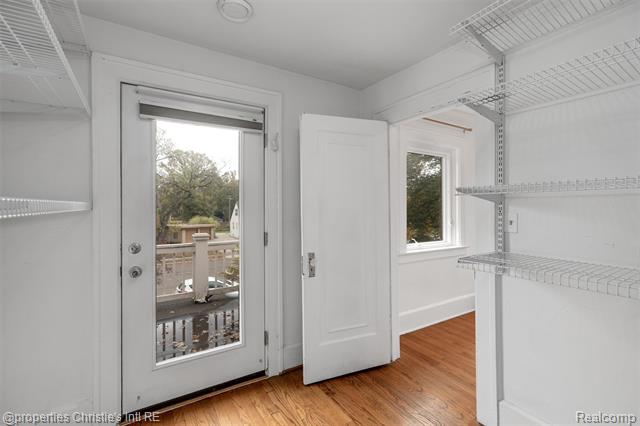 Builiding view forty two for 1409 Sunset, Royal Oak, MI. 48067