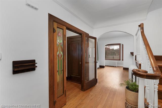 Builiding view four for 1409 Sunset, Royal Oak, MI. 48067