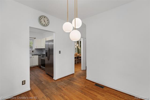 Builiding view nineteen for 1409 Sunset, Royal Oak, MI. 48067