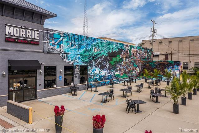 Builiding view sixty two for 1409 Sunset, Royal Oak, MI. 48067