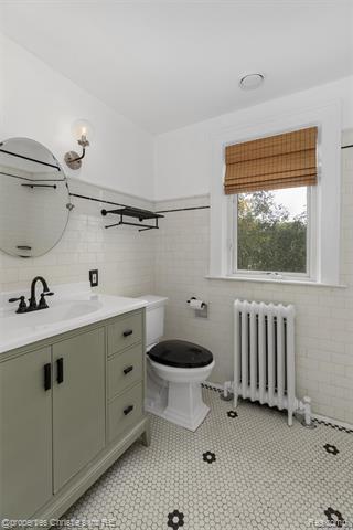 Builiding view thirty five for 1409 Sunset, Royal Oak, MI. 48067