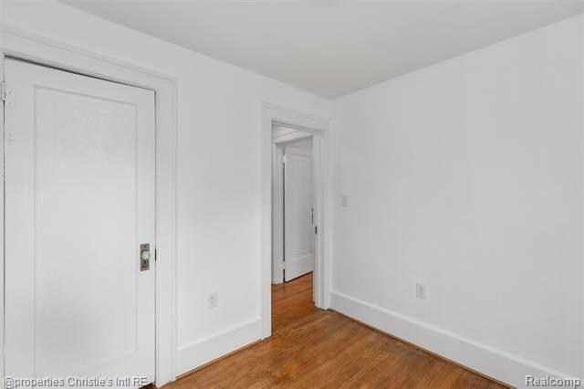 Builiding view thirty six for 1409 Sunset, Royal Oak, MI. 48067