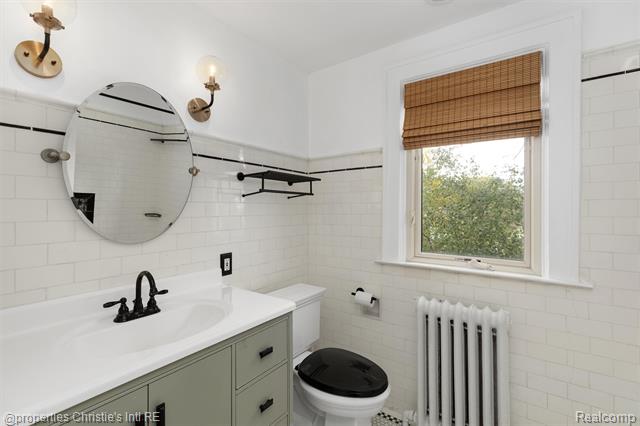 Builiding view thirty three for 1409 Sunset, Royal Oak, MI. 48067