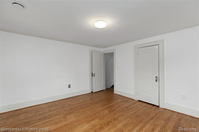 Builiding view thirty for 1409 Sunset, Royal Oak, MI. 48067