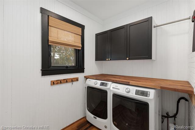 Builiding view twenty five for 1409 Sunset, Royal Oak, MI. 48067