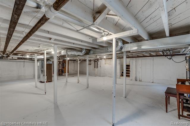 Builiding view twenty seven for 1409 Sunset, Royal Oak, MI. 48067