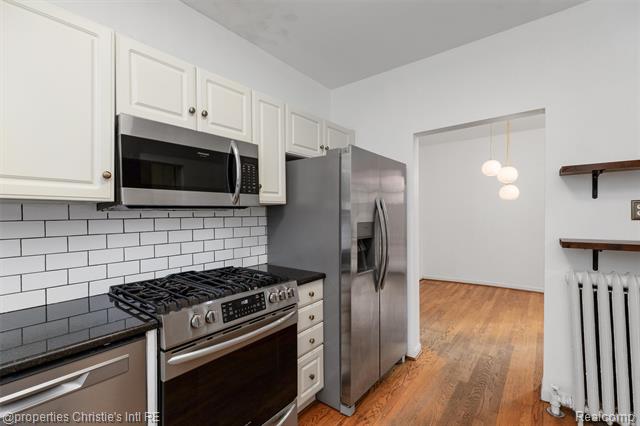 Builiding view twenty two for 1409 Sunset, Royal Oak, MI. 48067