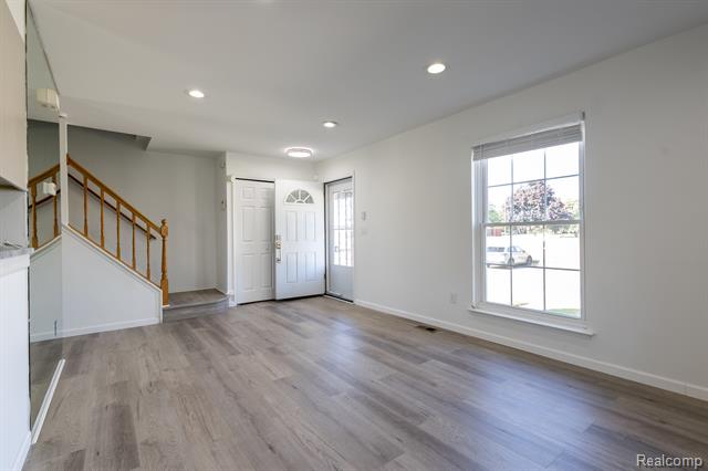 Builiding view eight for 8841 Sunrise, Sterling Heights, MI. 48312