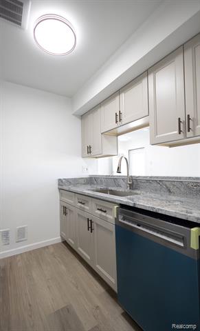 Builiding view six for 8841 Sunrise, Sterling Heights, MI. 48312