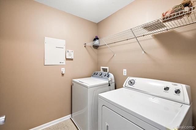 Builiding view thirty four for 26709 Ashton, Trenton, MI. 48183