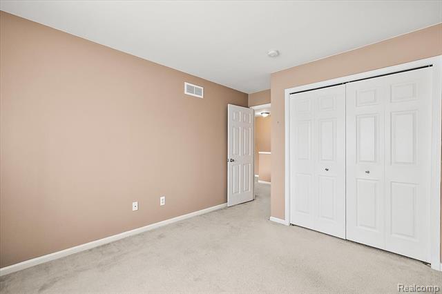 Builiding view thirty seven for 26709 Ashton, Trenton, MI. 48183