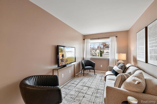 Builiding view twenty five for 26709 Ashton, Trenton, MI. 48183