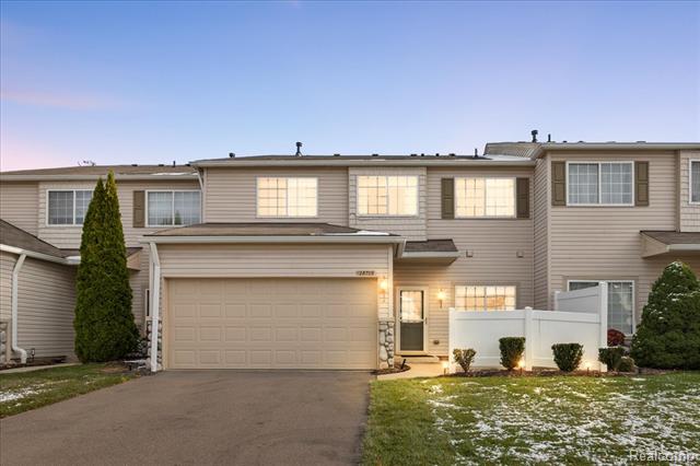 front view for 26709 Ashton Drive, Trenton, Mi. 48183