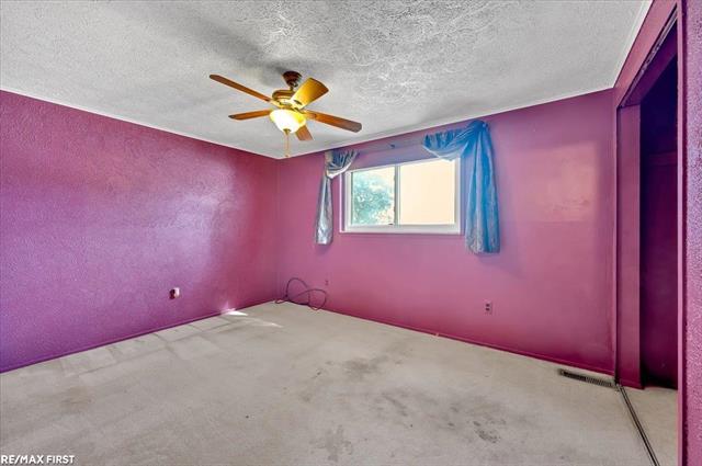 Builiding view fifteen for 51204 Cathryn, New Baltimore, MI. 48047