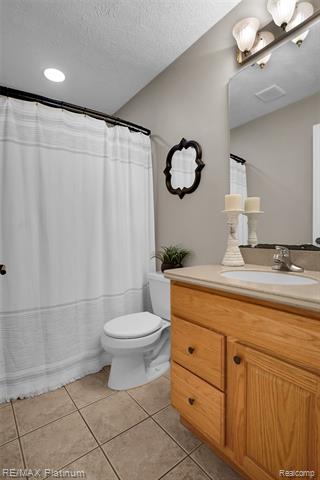 Builiding view thirty four for 8039 Boulder Ridge, Brighton, MI. 48116