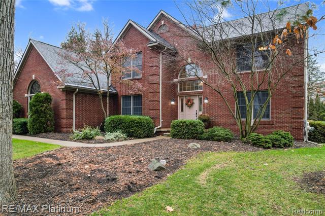 front view for 8039 Boulder Ridge Court, Brighton, Mi. 48116