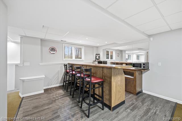 Builiding view eighty three for 29202 Bradmoor, Farmington, MI. 48334