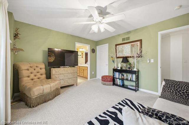 Builiding view fifty five for 29202 Bradmoor, Farmington, MI. 48334