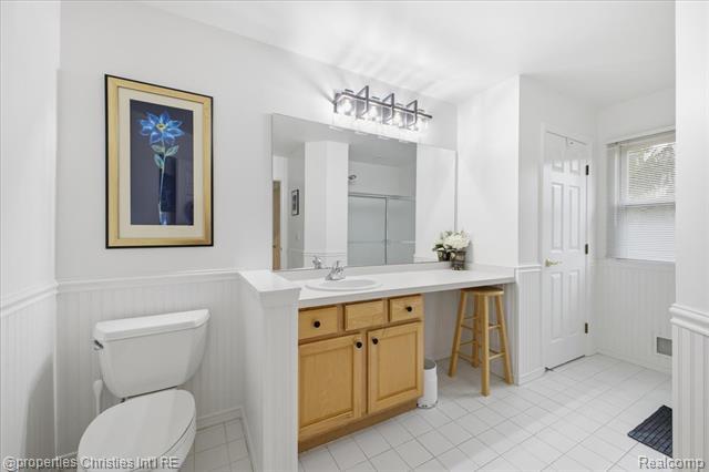 Builiding view fifty two for 29202 Bradmoor, Farmington, MI. 48334