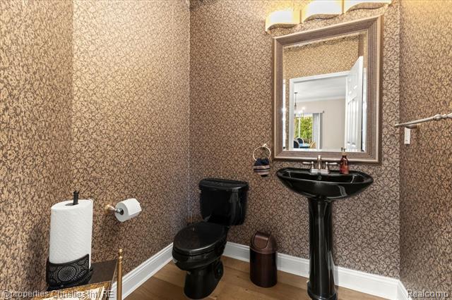 Builiding view forty five for 29202 Bradmoor, Farmington, MI. 48334