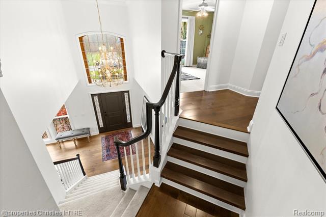 Builiding view forty seven for 29202 Bradmoor, Farmington, MI. 48334