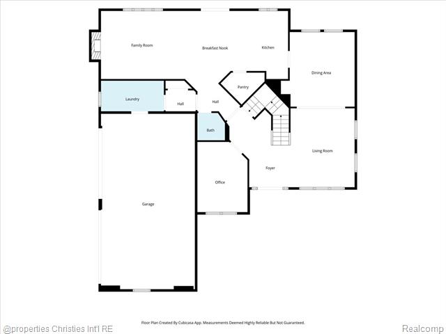 Builiding view ninety five for 29202 Bradmoor, Farmington, MI. 48334