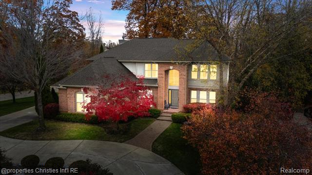 Builiding view one for 29202 Bradmoor, Farmington, MI. 48334