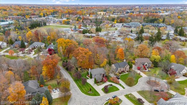 Builiding view seven for 29202 Bradmoor, Farmington, MI. 48334