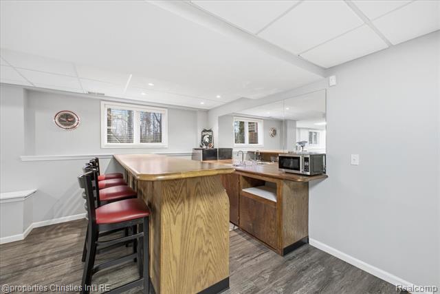 Builiding view seventy eight for 29202 Bradmoor, Farmington, MI. 48334