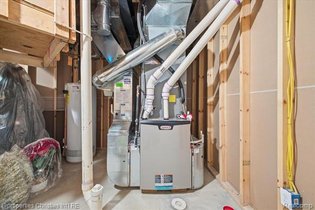 Builiding view seventy nine for 29202 Bradmoor, Farmington, MI. 48334