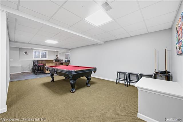 Builiding view seventy six for 29202 Bradmoor, Farmington, MI. 48334