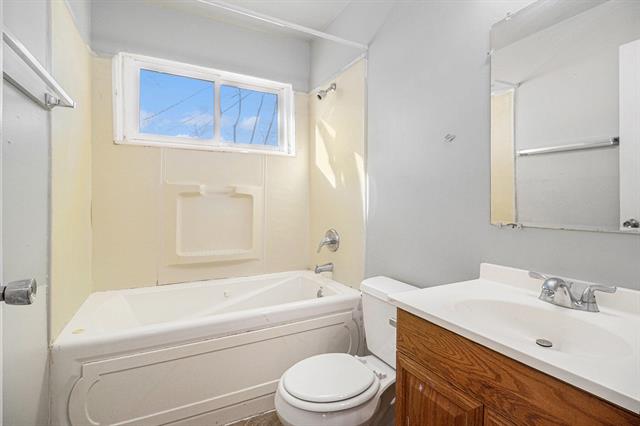 Builiding view nine for 1051 Redleaf, Ypsilanti, MI. 48198