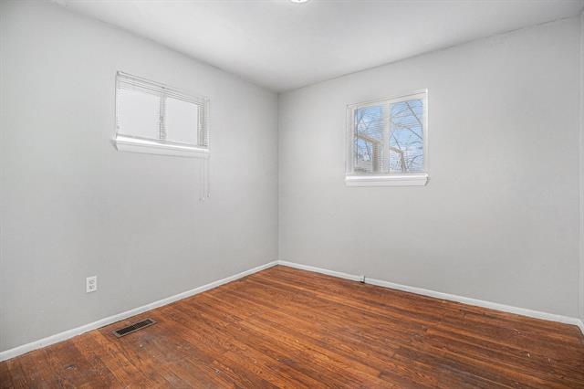 Builiding view seven for 1051 Redleaf, Ypsilanti, MI. 48198